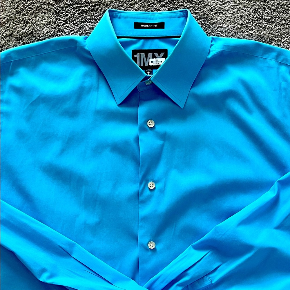 NWOT Men’s Express 1MX Modern Fit Dress Shirt Size Large.  Light Blue
